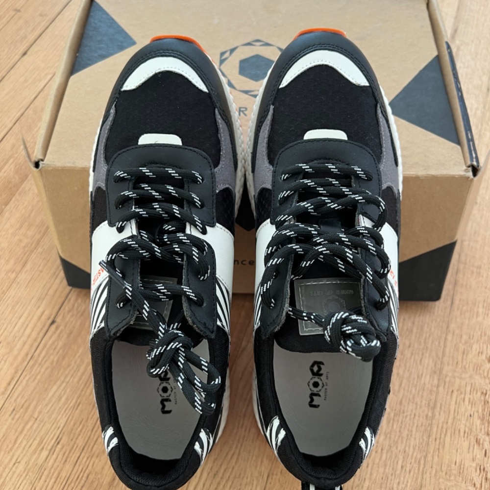 Sneakers.NEW - Picture 2 of 7